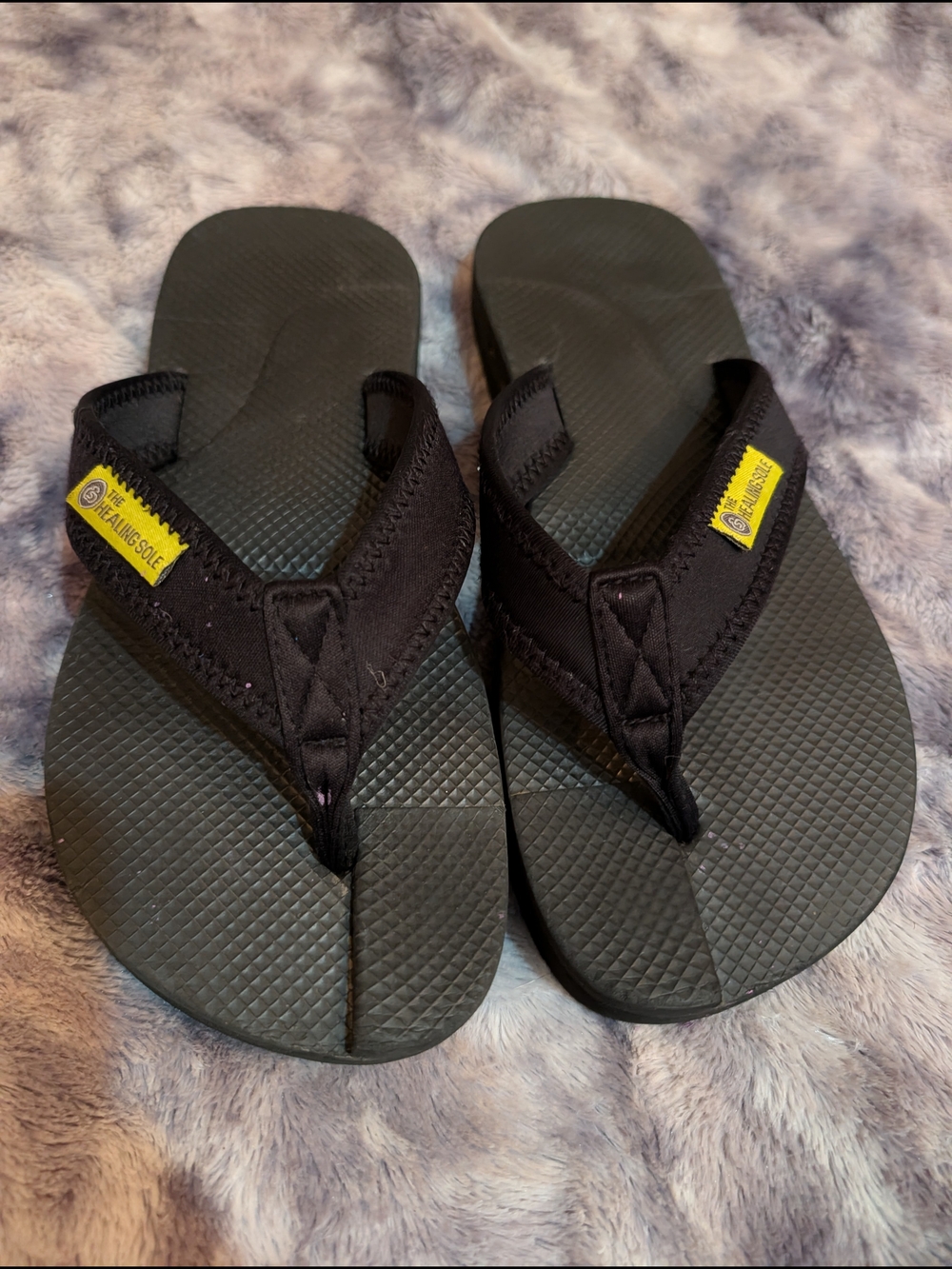 Unisex Black Flip Flop Sandals with Cushioned Straps Women 9.5 Men 8